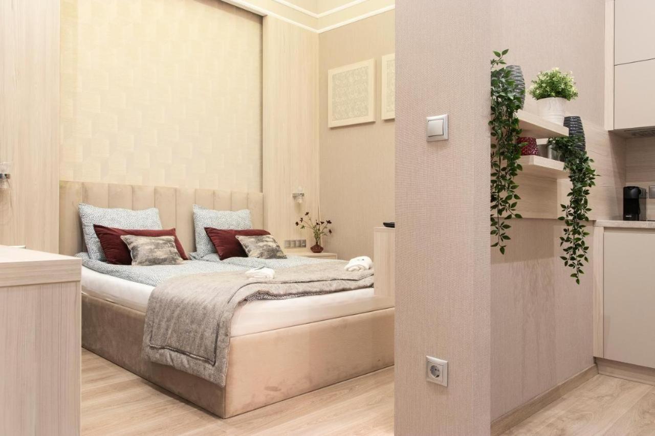 Central Relax Boutique Suites Budapest Exterior photo